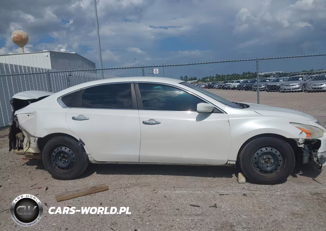 2013 Nissan Altima 2.5 S VIN:1N4AL3AP5DN529922 - 13