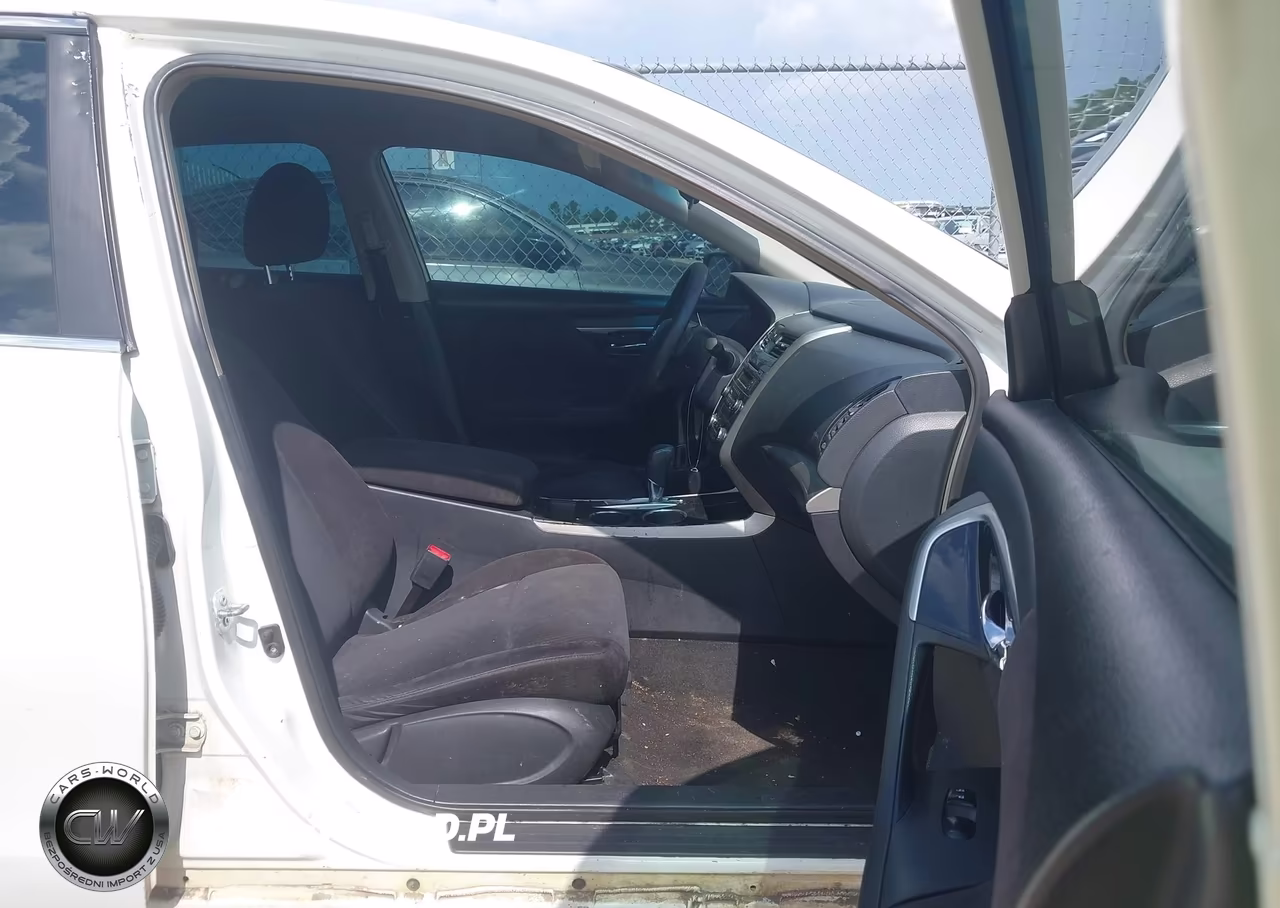 2013 Nissan Altima 2.5 S VIN:1N4AL3AP5DN529922 - 5