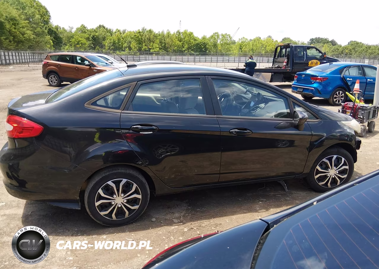 2012 Ford Fiesta S VIN:3FADP4AJXCM184527 - 14