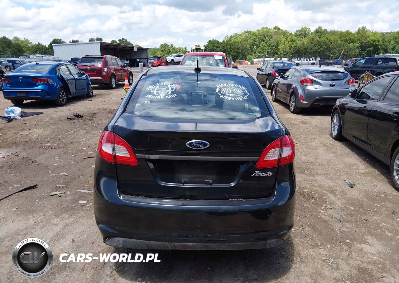 2012 Ford Fiesta S VIN:3FADP4AJXCM184527 - 17