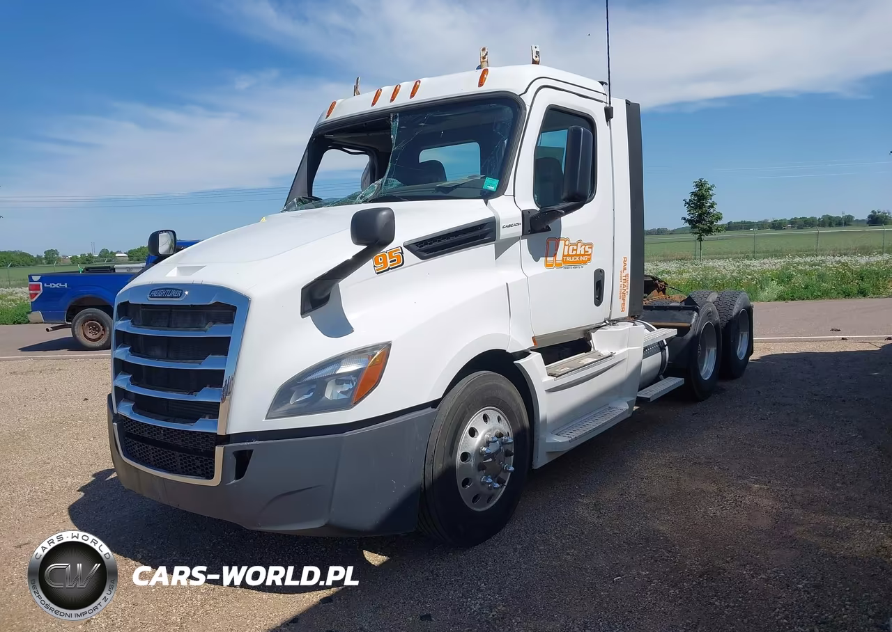 2020 Freightliner New Cascadia 126 VIN:1FUJHLDV9LLLU5401 - 2