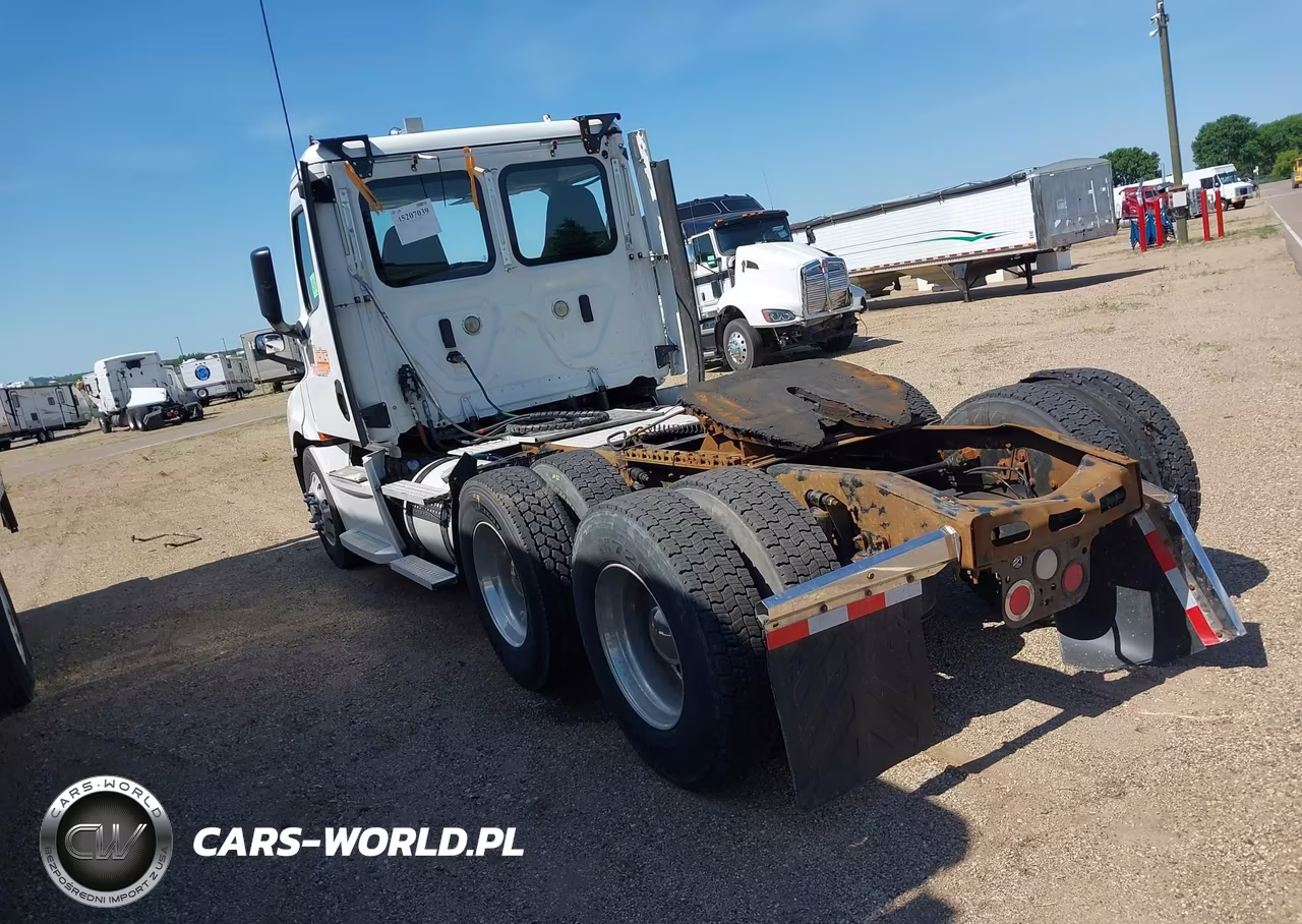 2020 Freightliner New Cascadia 126 VIN:1FUJHLDV9LLLU5401 - 3
