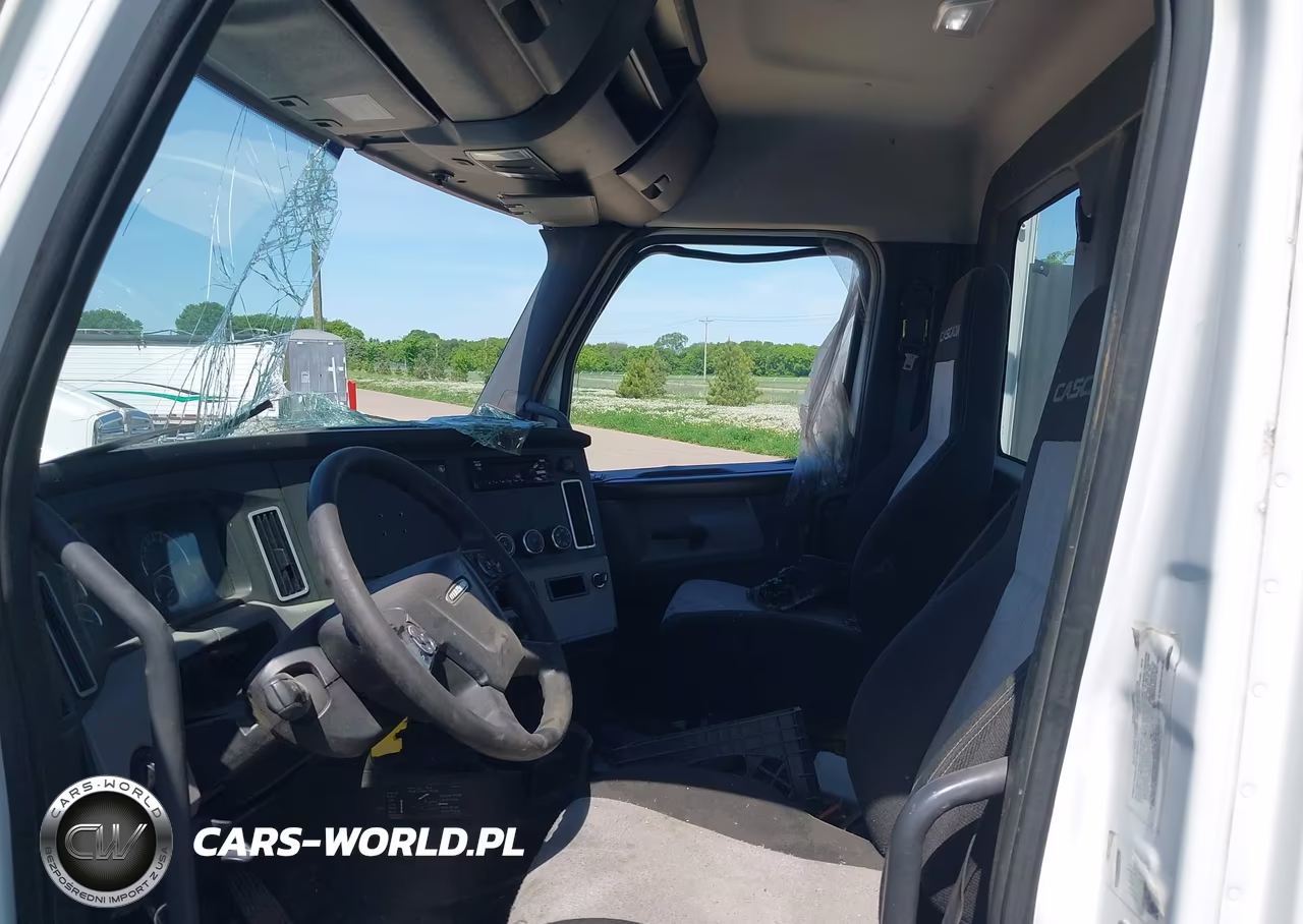 2020 Freightliner New Cascadia 126 VIN:1FUJHLDV9LLLU5401 - 8