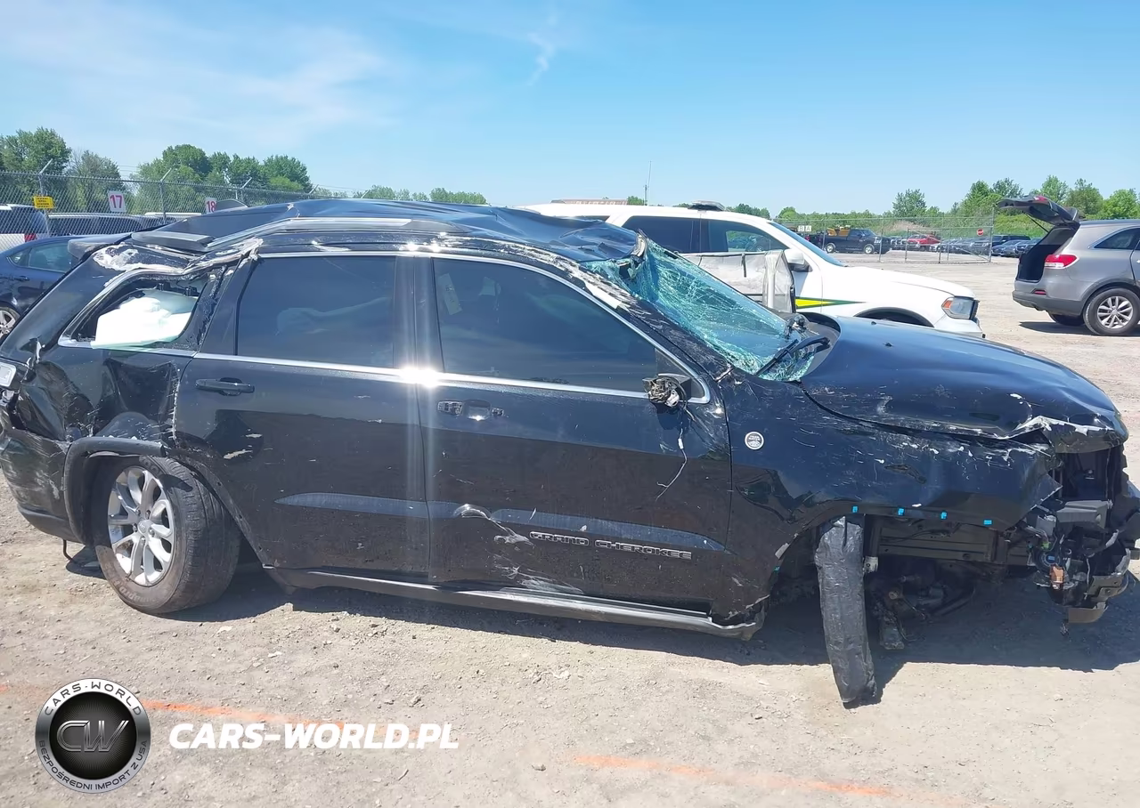 2021 Jeep Grand Cherokee Laredo E 4X4 VIN:1C4RJFAG5MC524624 - 14