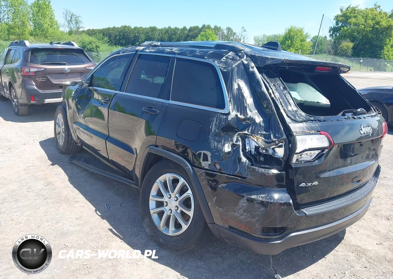 2021 Jeep Grand Cherokee Laredo E 4X4 VIN:1C4RJFAG5MC524624 - 3