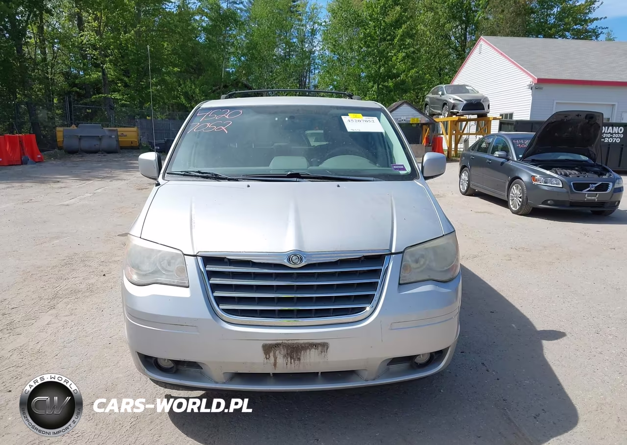 2010 Chrysler Town & Country Touring VIN:2A4RR5D13AR480307 - 13