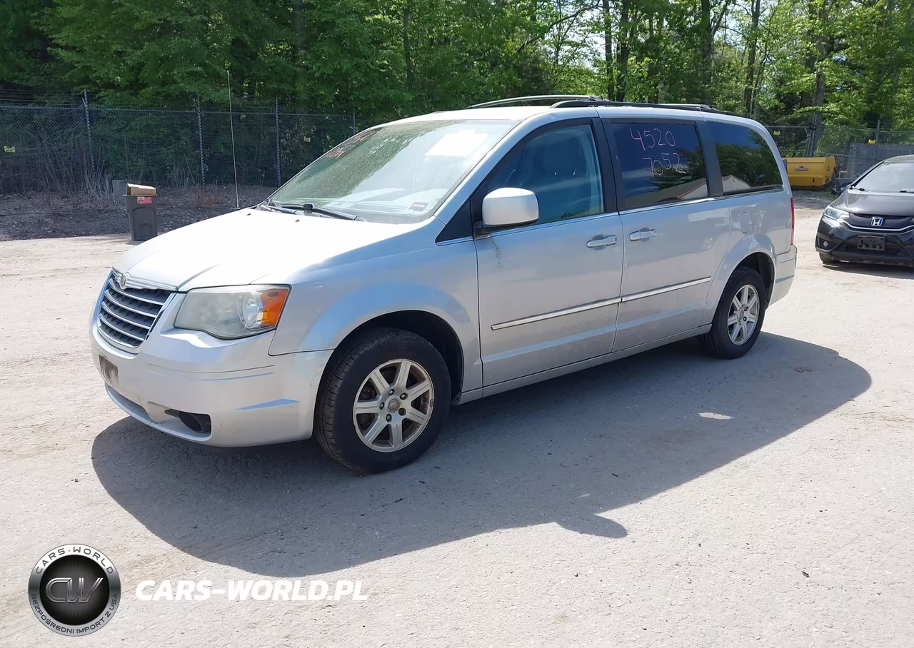 2010 Chrysler Town & Country Touring VIN:2A4RR5D13AR480307 - 2