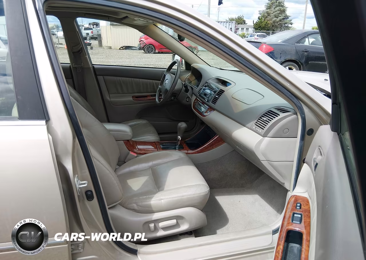 2003 Toyota Camry Xle VIN:JTDBE32K530149521 - 5