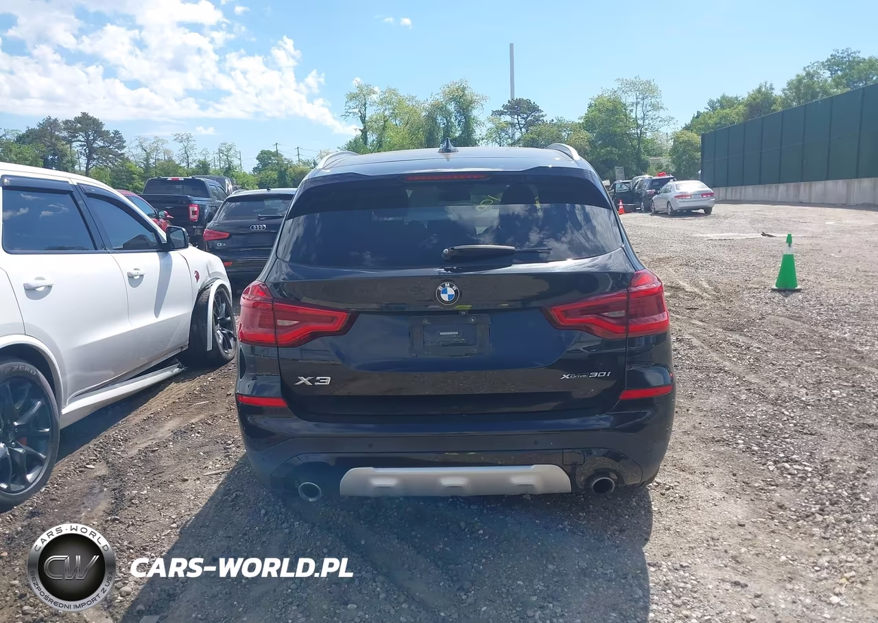 2018 BMW X3 xDrive30I VIN:5UXTR9C57JLD74685 - 16
