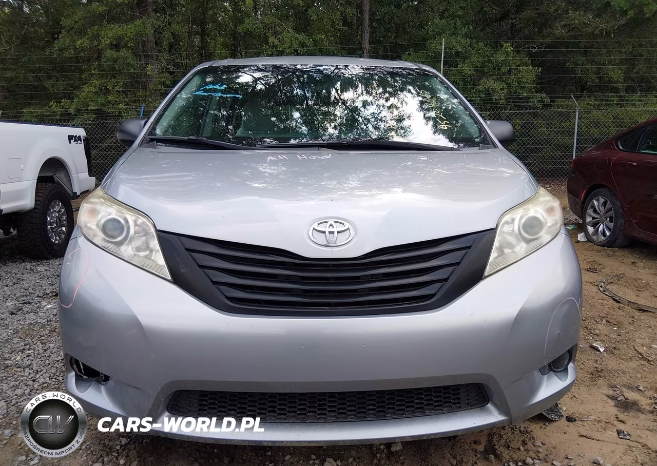 2017 Toyota Sienna L 7 Passenger VIN:5TDZZ3DC0HS820087 - 13