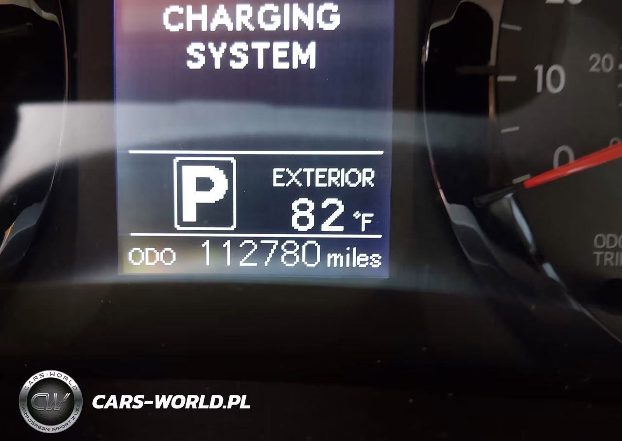 2017 Toyota Sienna L 7 Passenger VIN:5TDZZ3DC0HS820087 - 16