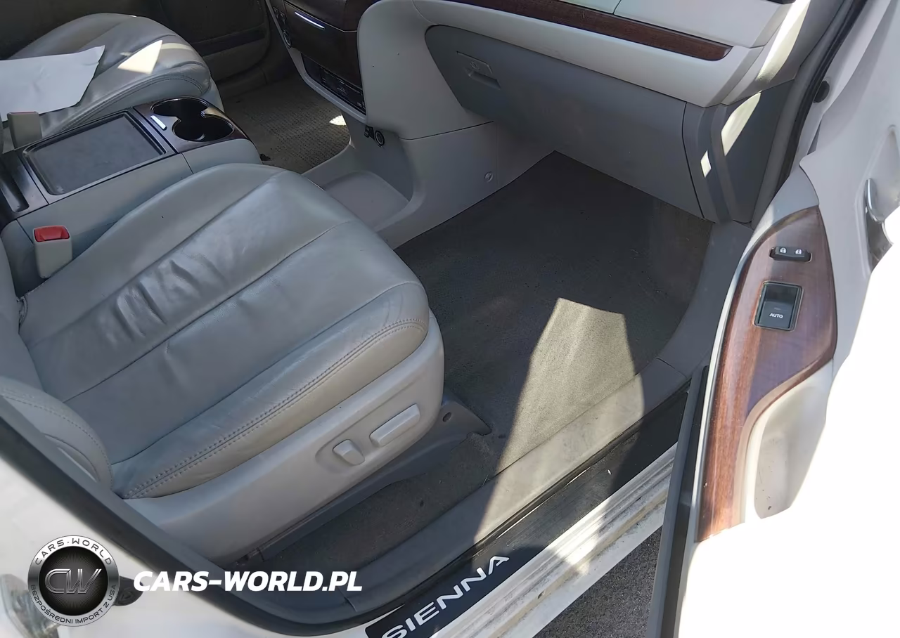 2013 Toyota Sienna Xle V6 8 Passenger VIN:5TDYK3DC2DS303965 - 5