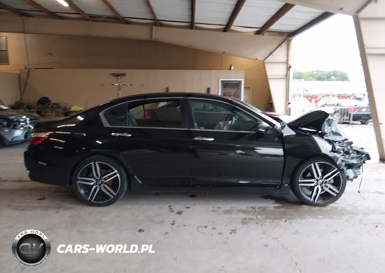 2016 Honda Accord Sport VIN:1HGCR2F57GA174624 - 14