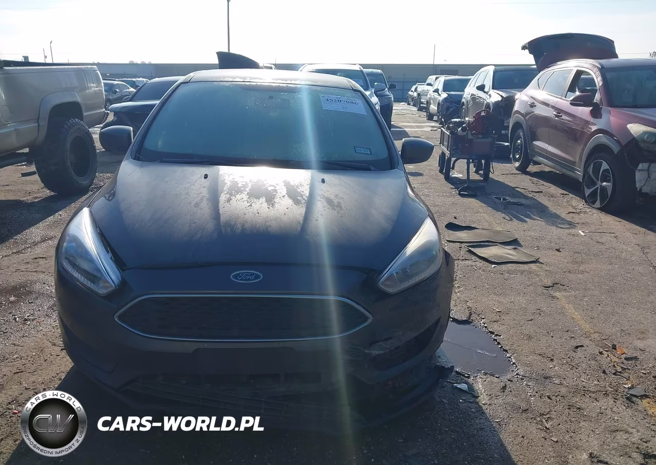 2018 Ford Focus Se VIN:1FADP3F25JL306897 - 12