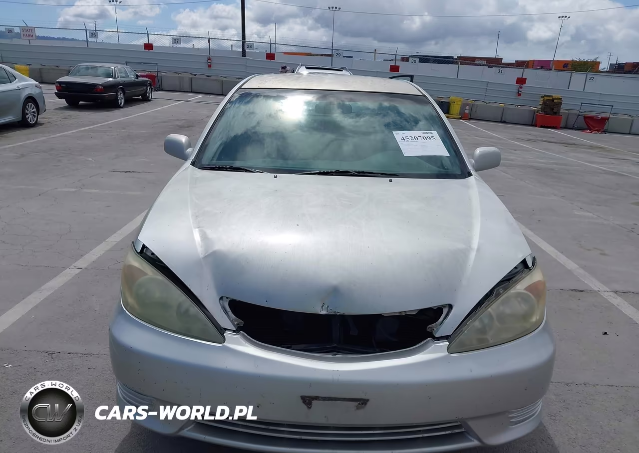 2003 Toyota Camry Le VIN:4T1BE32K43U752254 - 12