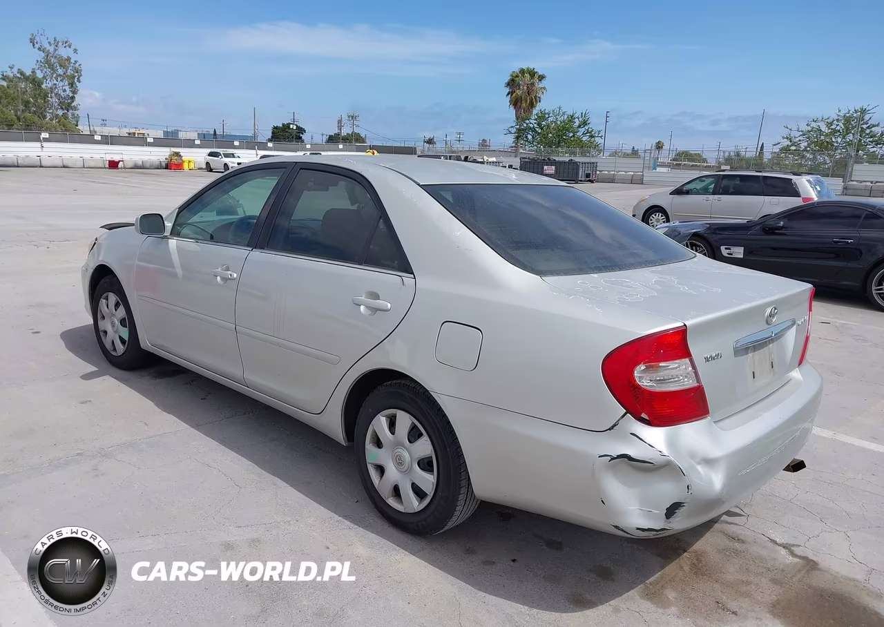 2003 Toyota Camry Le VIN:4T1BE32K43U752254 - 3