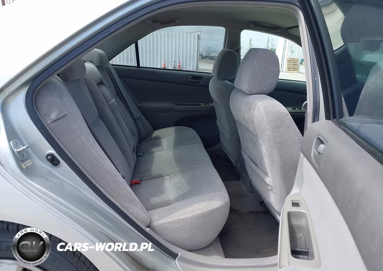 2003 Toyota Camry Le VIN:4T1BE32K43U752254 - 8