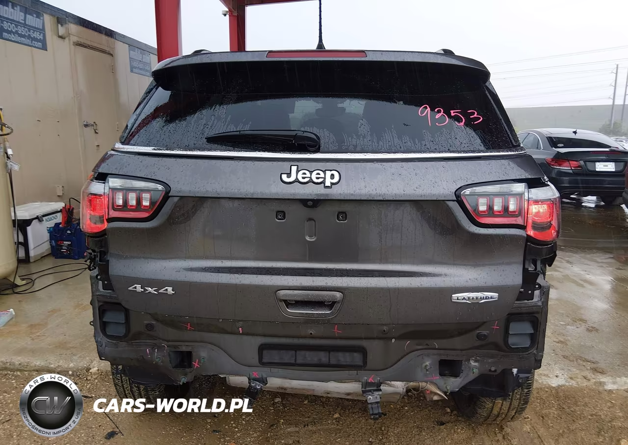 2019 Jeep Compass Latitude 4X4 VIN:3C4NJDBB4KT807183 - 17