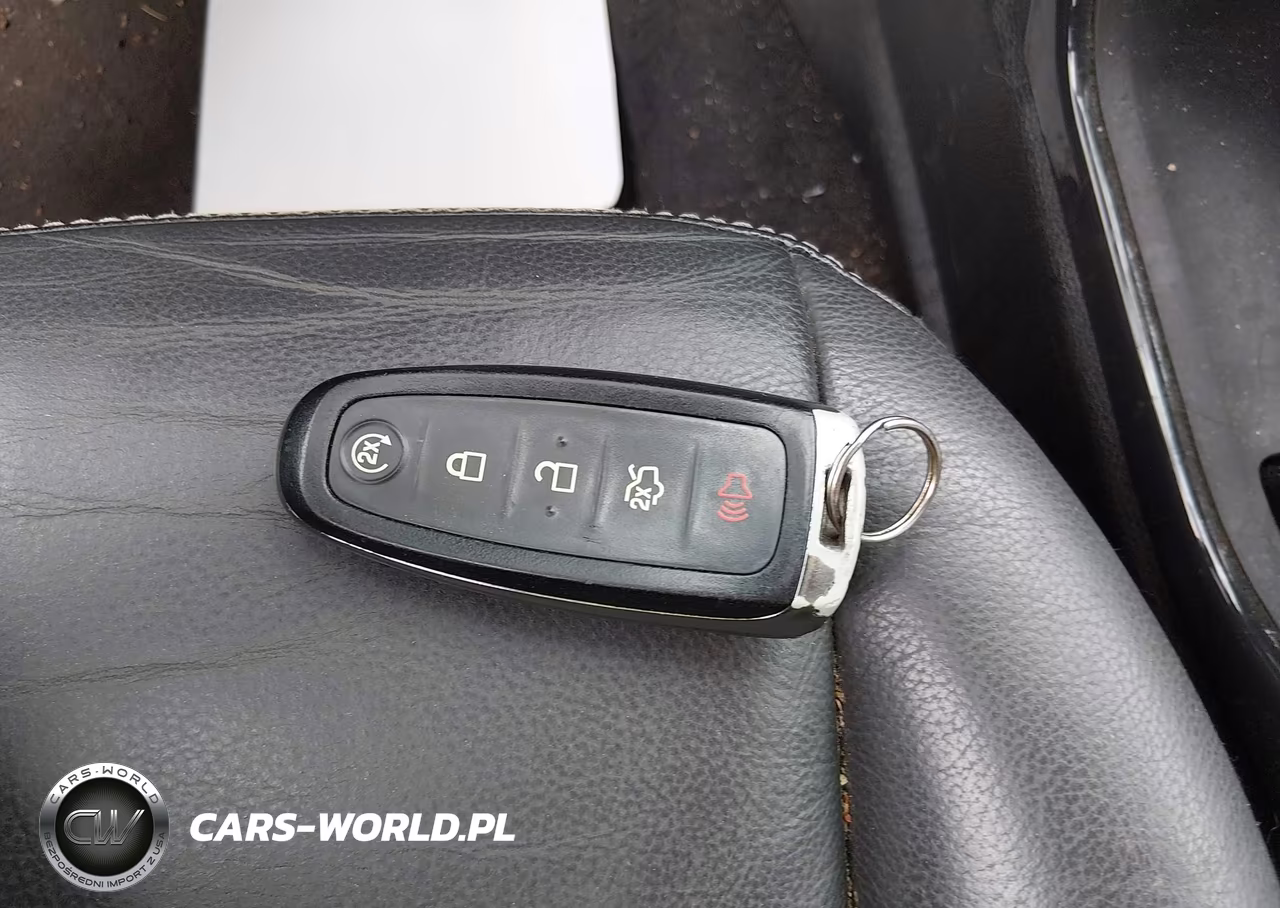 2015 Ford Escape Titanium VIN:1FMCU9J95FUC39589 - 11