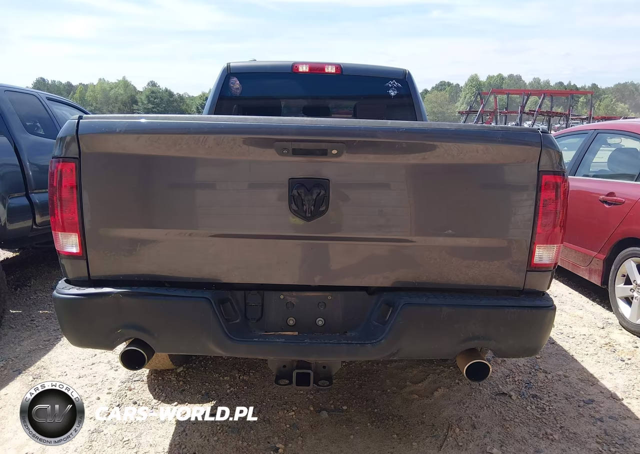 2018 Ram 1500 Express 4X2 6'4 Box VIN:1C6RR6FT4JS305581 - 16
