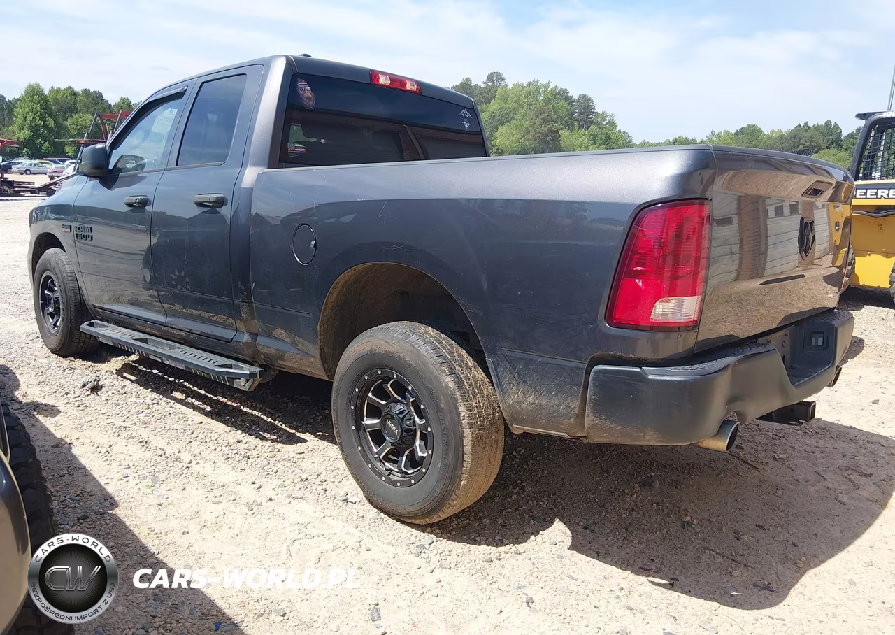2018 Ram 1500 Express 4X2 6'4 Box VIN:1C6RR6FT4JS305581 - 3