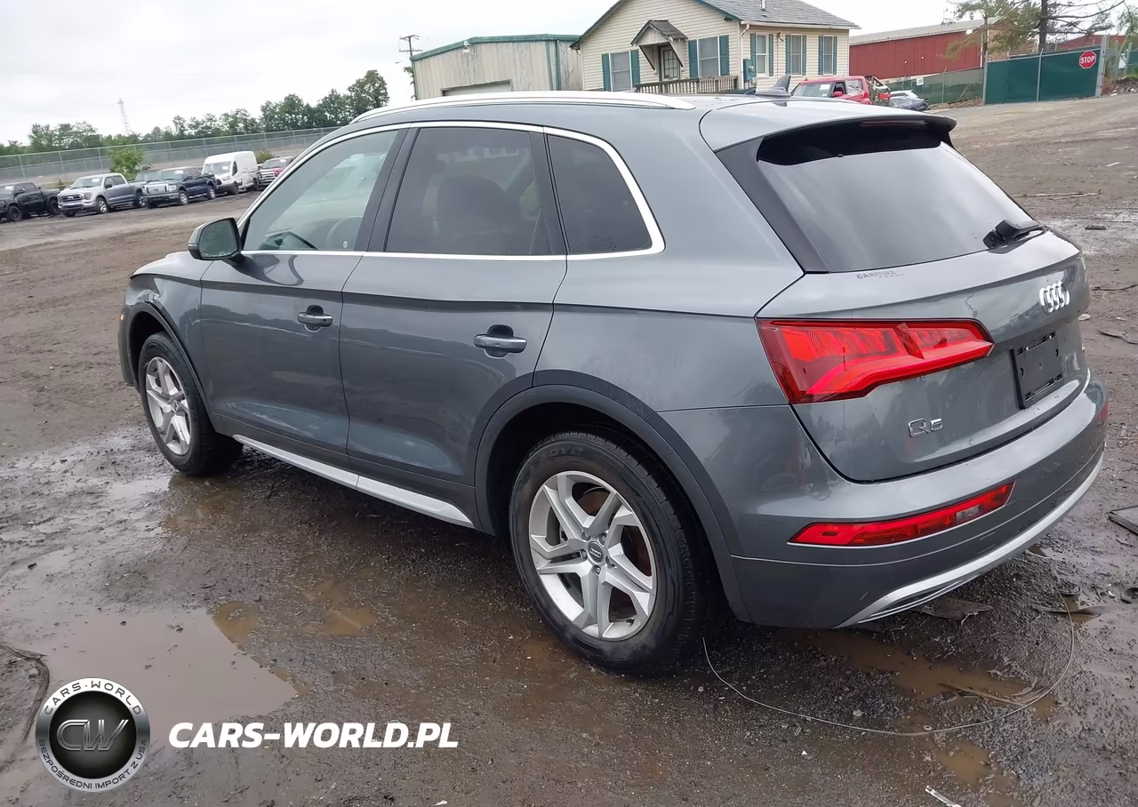 2019 Audi Q5 45 Premium VIN:WA1ANAFY1K2073646 - 3