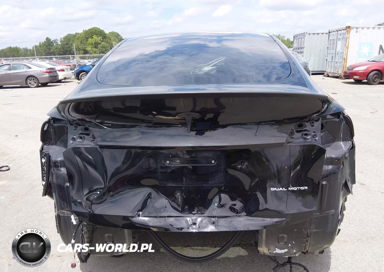 2021 Tesla Model Y Long Range Dual Motor All-Wheel Drive VIN:5YJYGDEEXMF139036 - 16