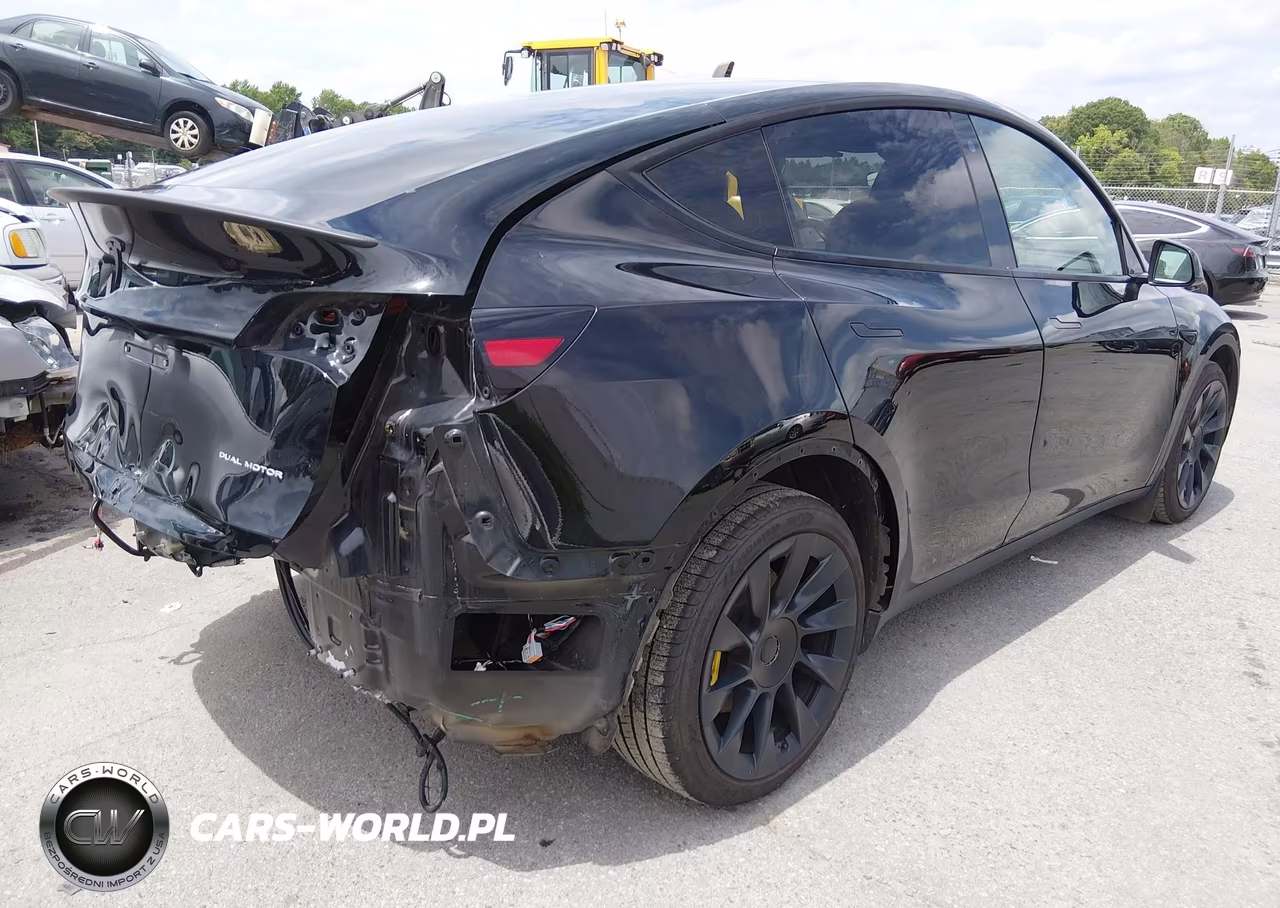 2021 Tesla Model Y Long Range Dual Motor All-Wheel Drive VIN:5YJYGDEEXMF139036 - 4