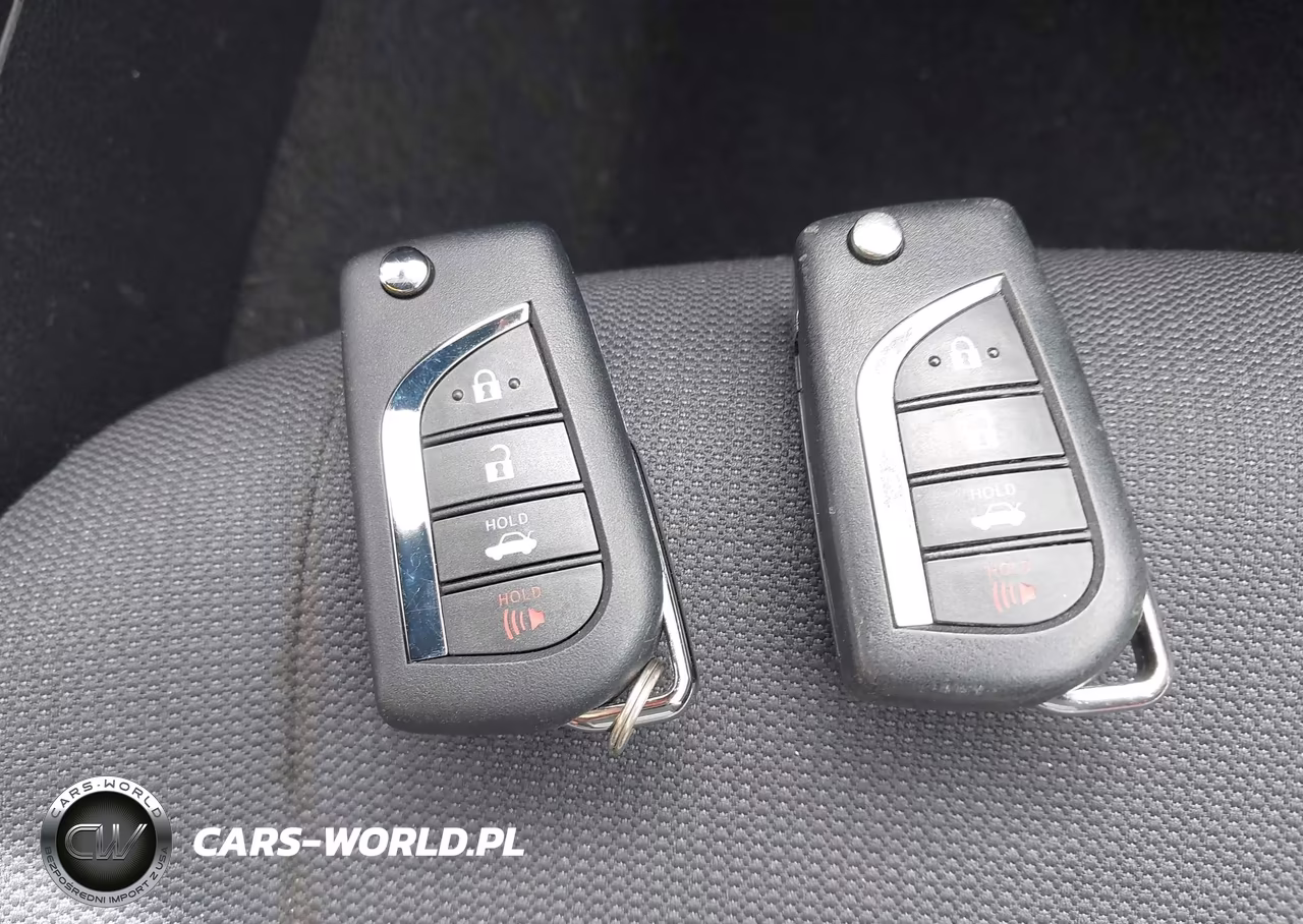 2020 Toyota Corolla Le VIN:5YFEPRAE2LP030403 - 11