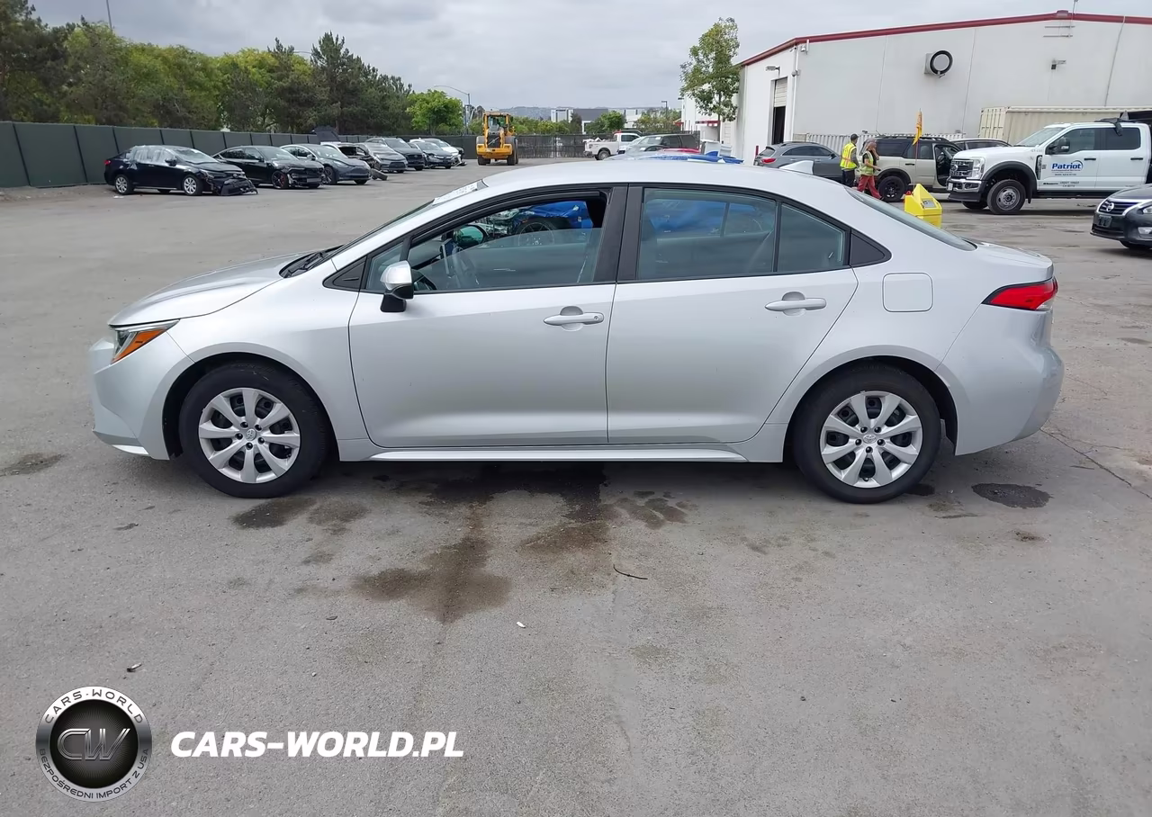2020 Toyota Corolla Le VIN:5YFEPRAE2LP030403 - 14