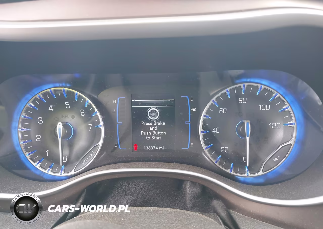 2018 Chrysler Pacifica Touring L VIN:2C4RC1BG3JR353595 - 7
