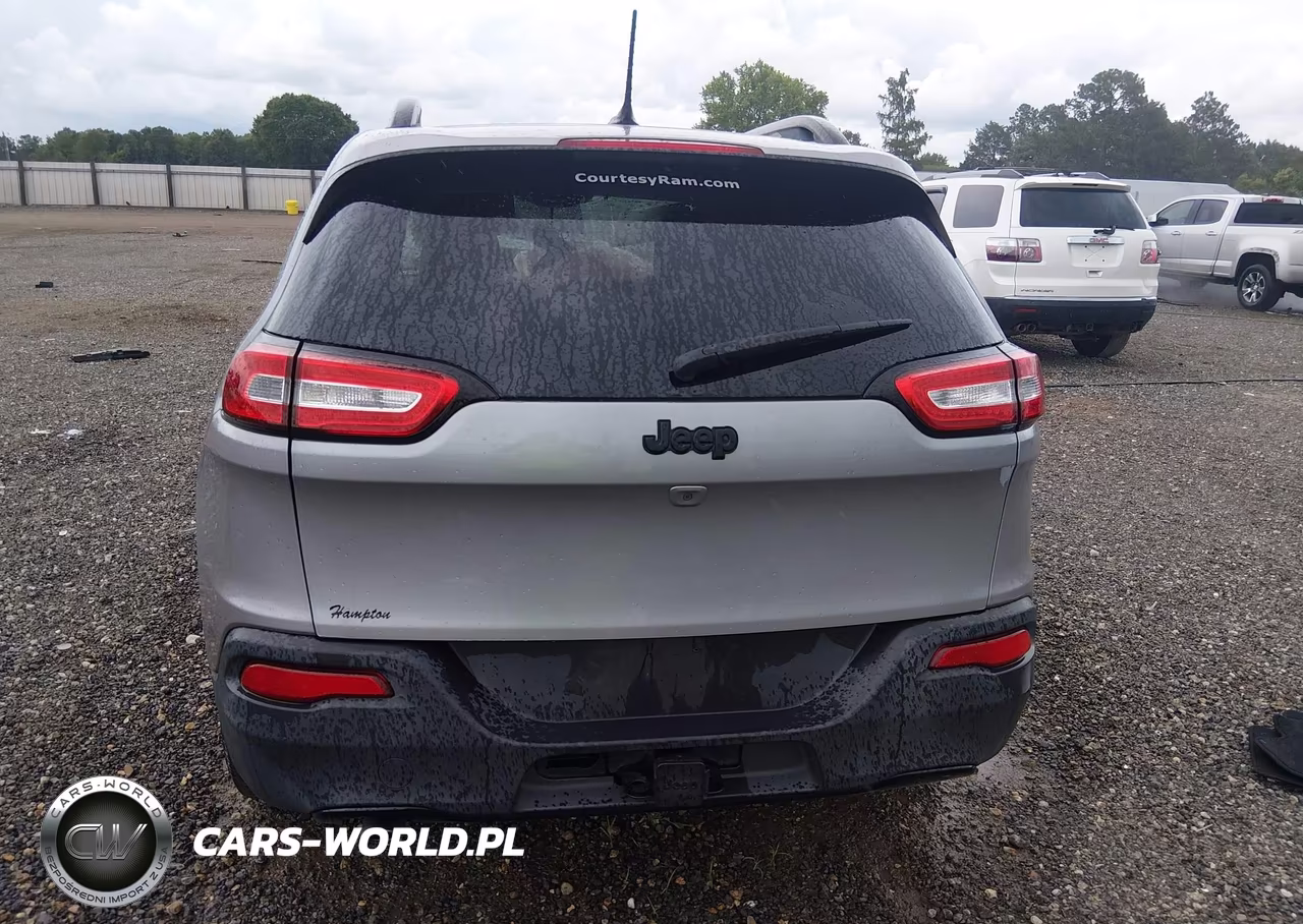 2015 Jeep Cherokee Latitude Altitude VIN:1C4PJLCB4FW723186 - 17