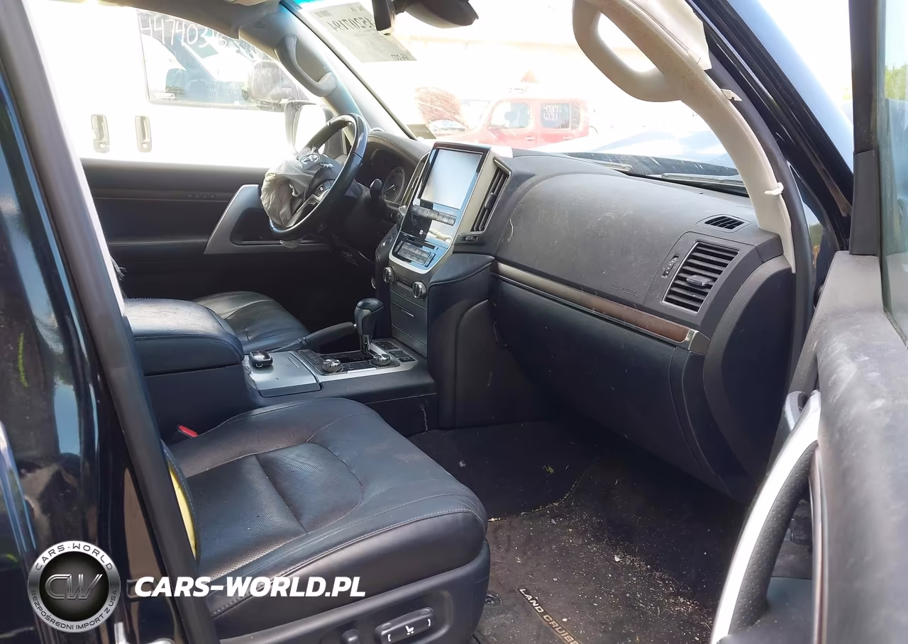 2019 Toyota Land Cruiser V8 VIN:JTMCY7AJ4K4076922 - 5