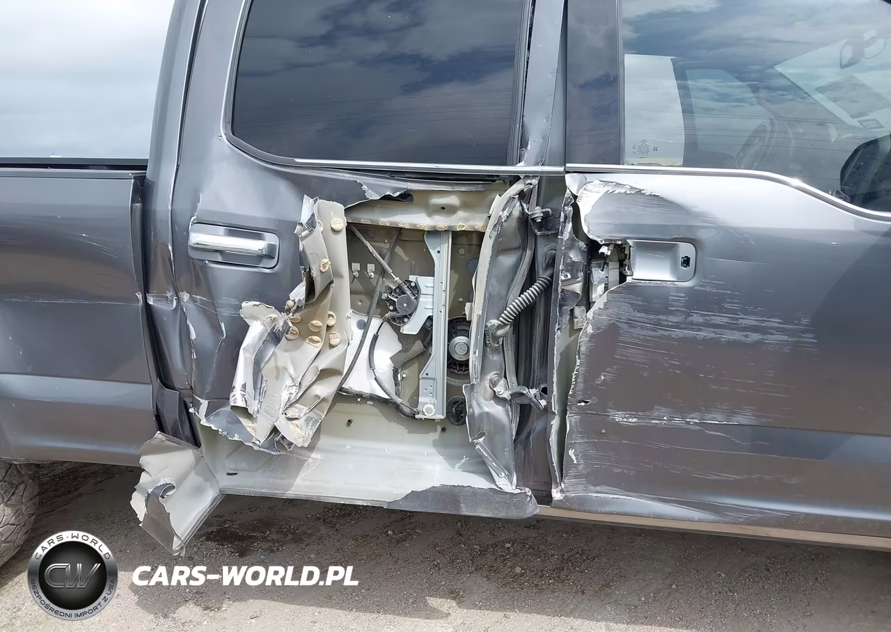2021 Ford F250 Super Duty VIN:1FT7W2BTXMEC89171 - 17