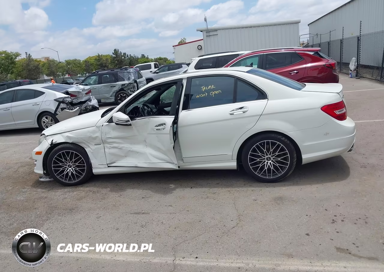 2012 Mercedes-Benz C 250 Luxury-Sport VIN:WDDGF4HB2CR195289 - 13