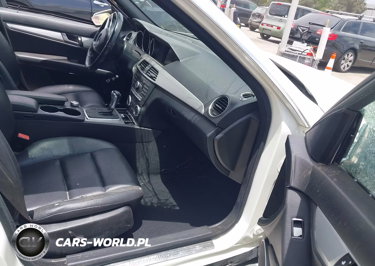 2012 Mercedes-Benz C 250 Luxury-Sport VIN:WDDGF4HB2CR195289 - 5