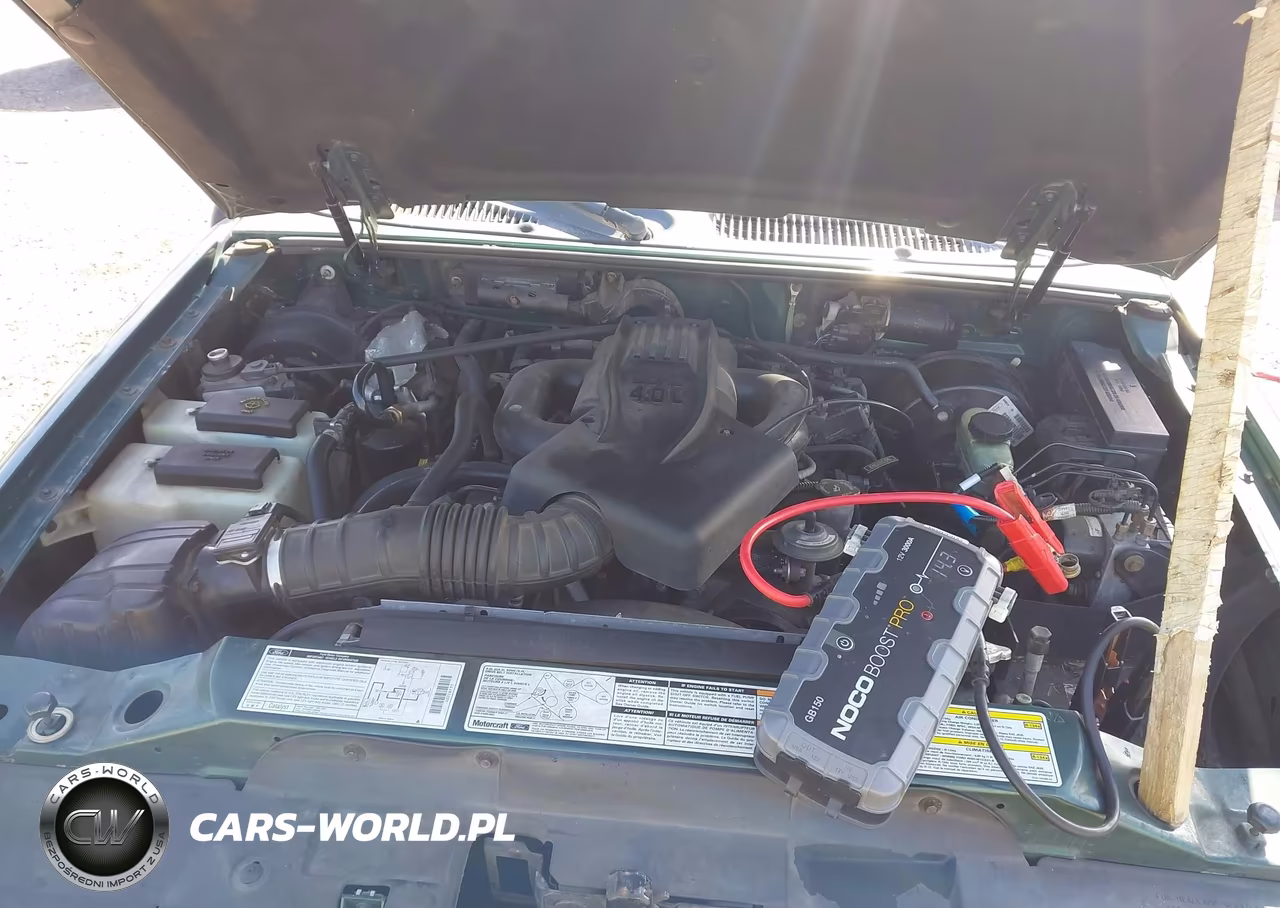 2000 Ford Explorer Xls VIN:1FMZU72E0YZC06824 - 10
