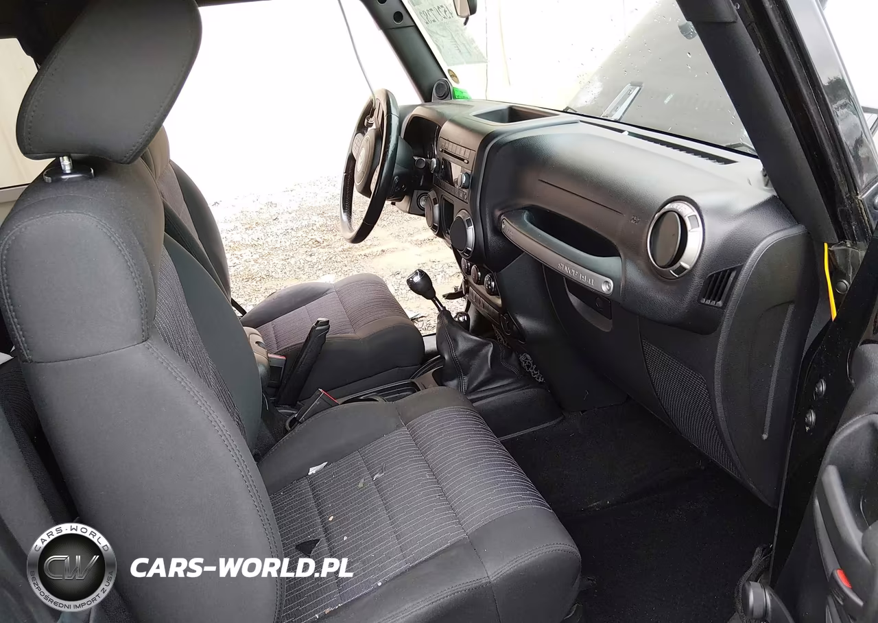 2011 Jeep Wrangler Sport VIN:1J4AA2D1XBL505300 - 5