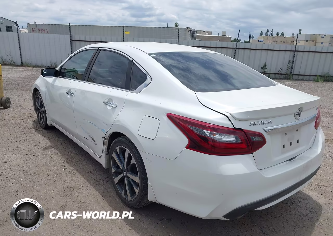 2017 Nissan Altima 2.5 Sr VIN:1N4AL3AP6HN320257 - 3