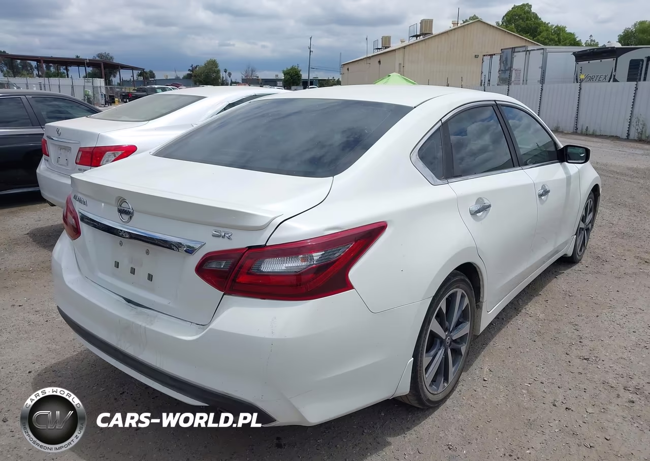 2017 Nissan Altima 2.5 Sr VIN:1N4AL3AP6HN320257 - 4