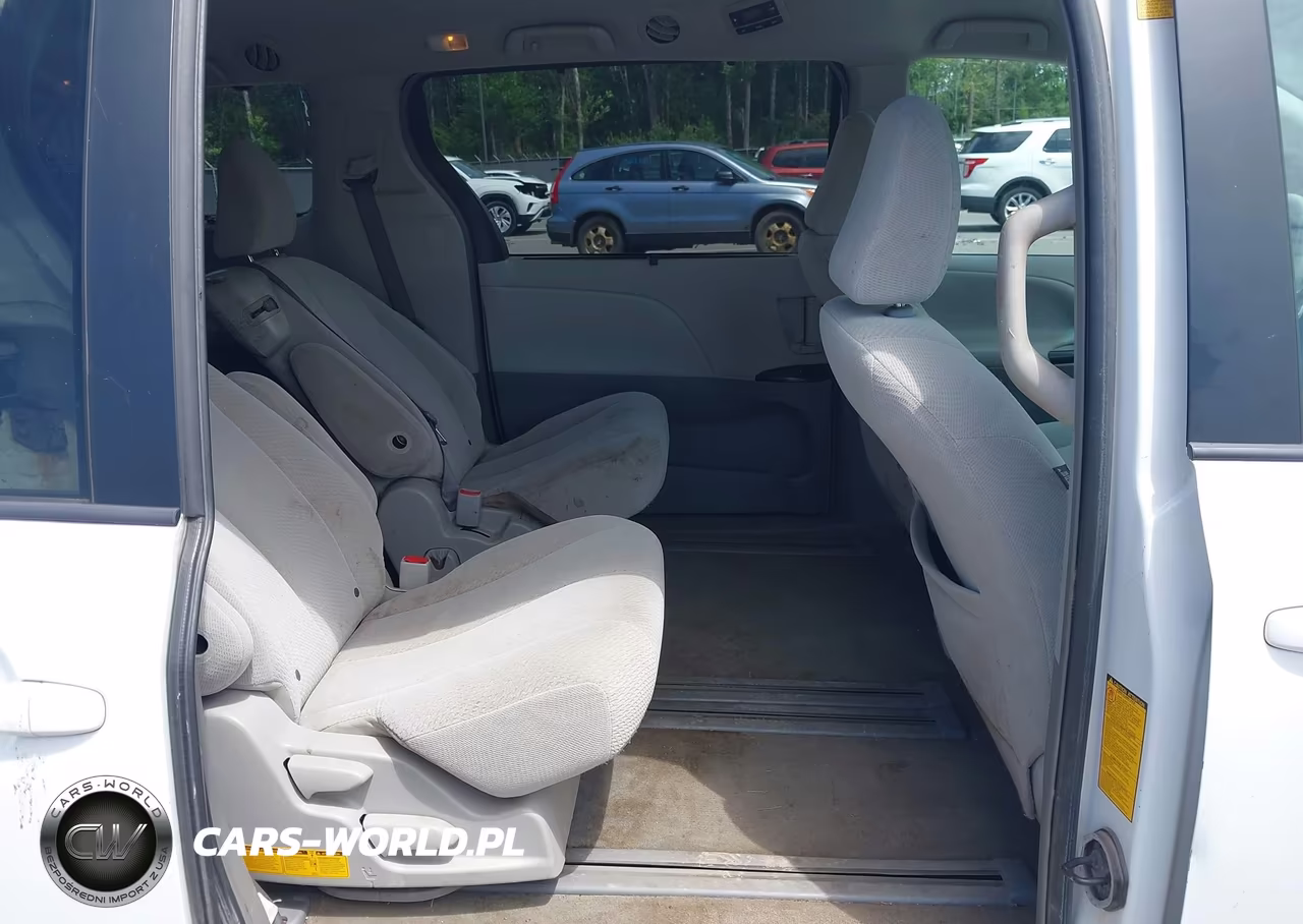 2013 Toyota Sienna Le V6 8 Passenger VIN:5TDKK3DC3DS340111 - 8