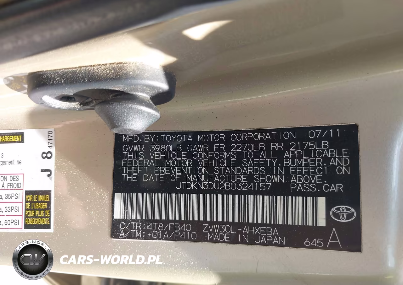 2011 Toyota Prius Three VIN:JTDKN3DU2B0324157 - 9