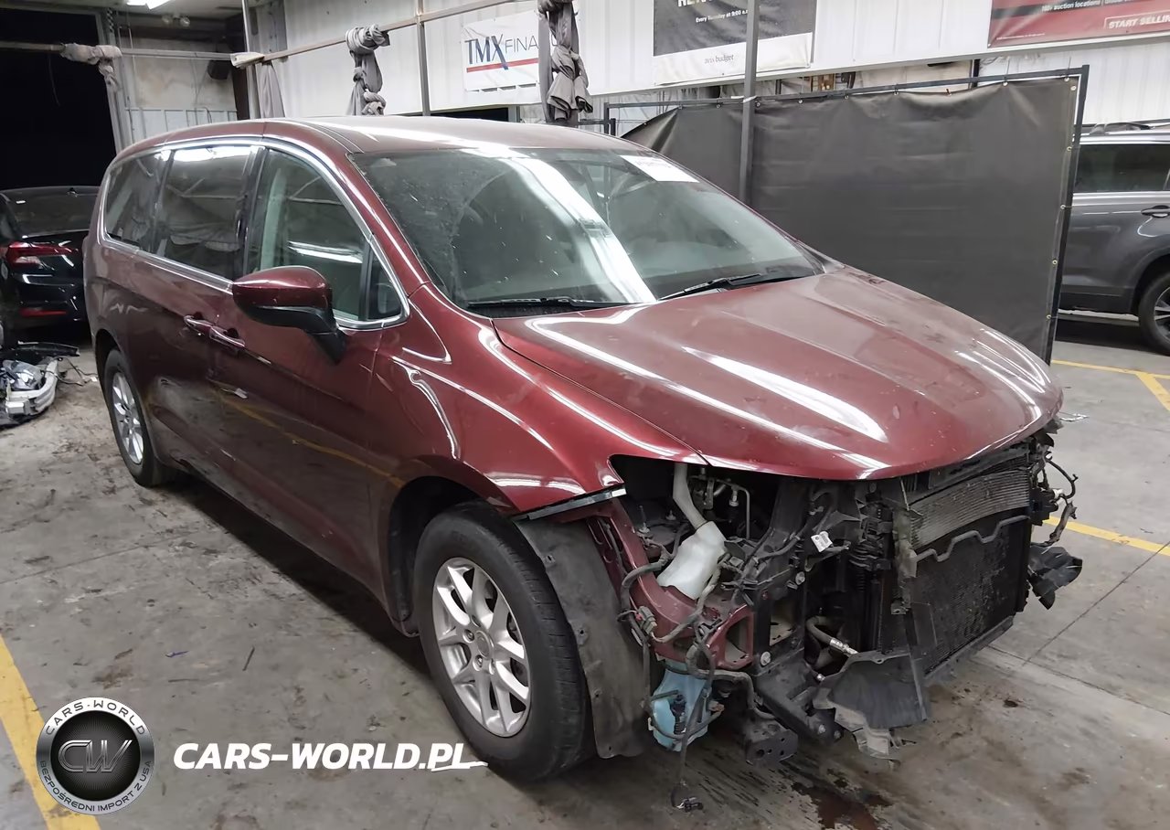 2017 Chrysler Pacifica Touring – zdjęcie 1 z 17