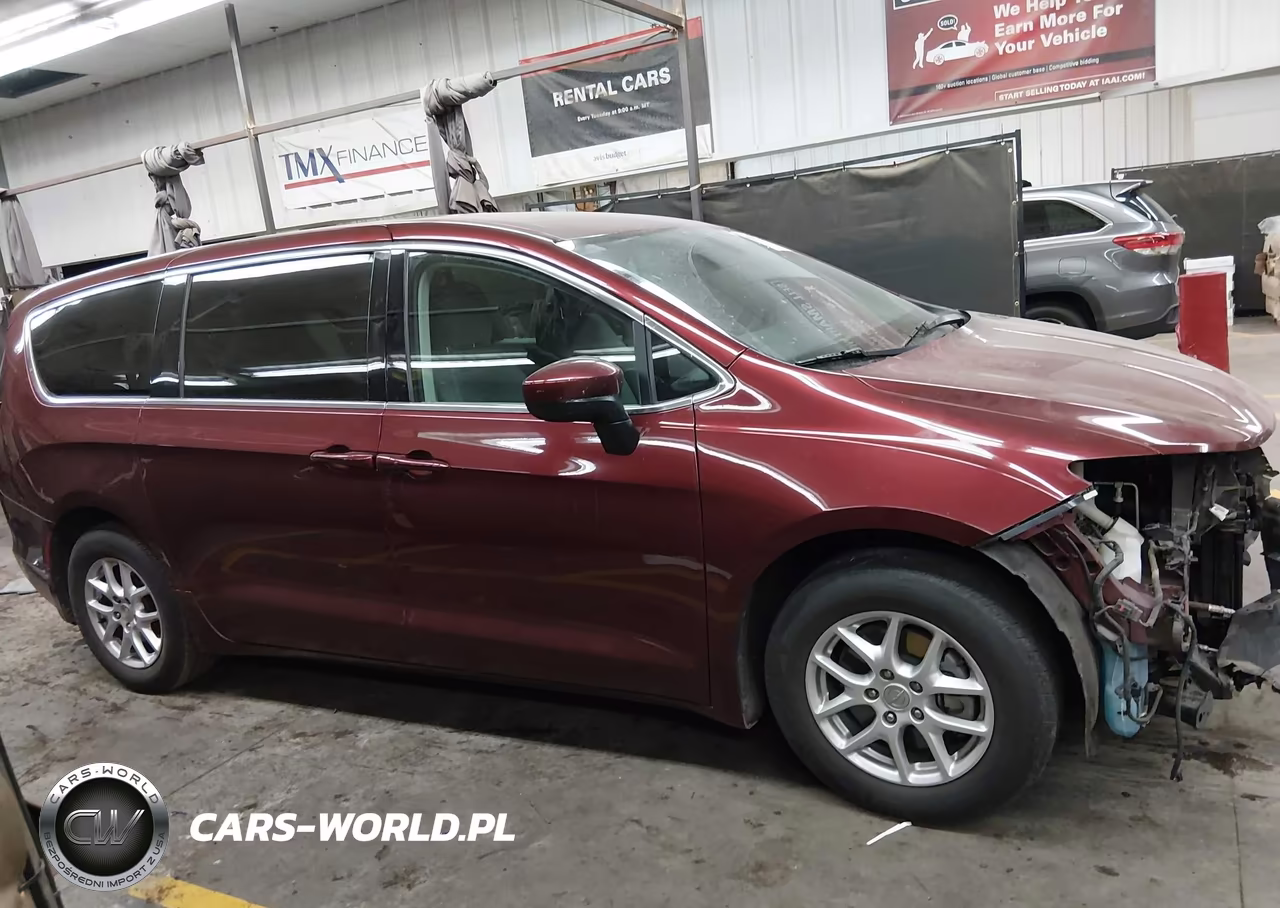 2017 Chrysler Pacifica Touring VIN:2C4RC1DG0HR508885 - 14