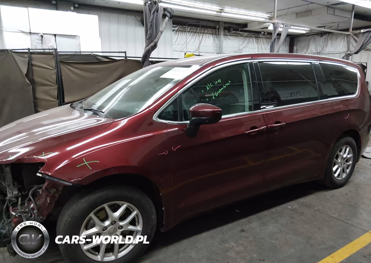 2017 Chrysler Pacifica Touring VIN:2C4RC1DG0HR508885 - 15