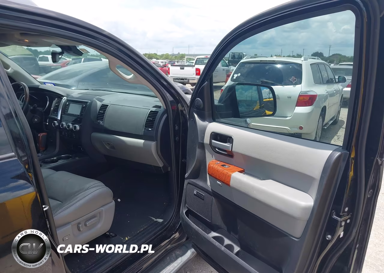 2019 Toyota Sequoia Platinum VIN:5TDYY5G17KS073082 - 5