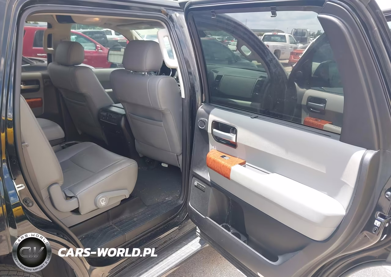 2019 Toyota Sequoia Platinum VIN:5TDYY5G17KS073082 - 8