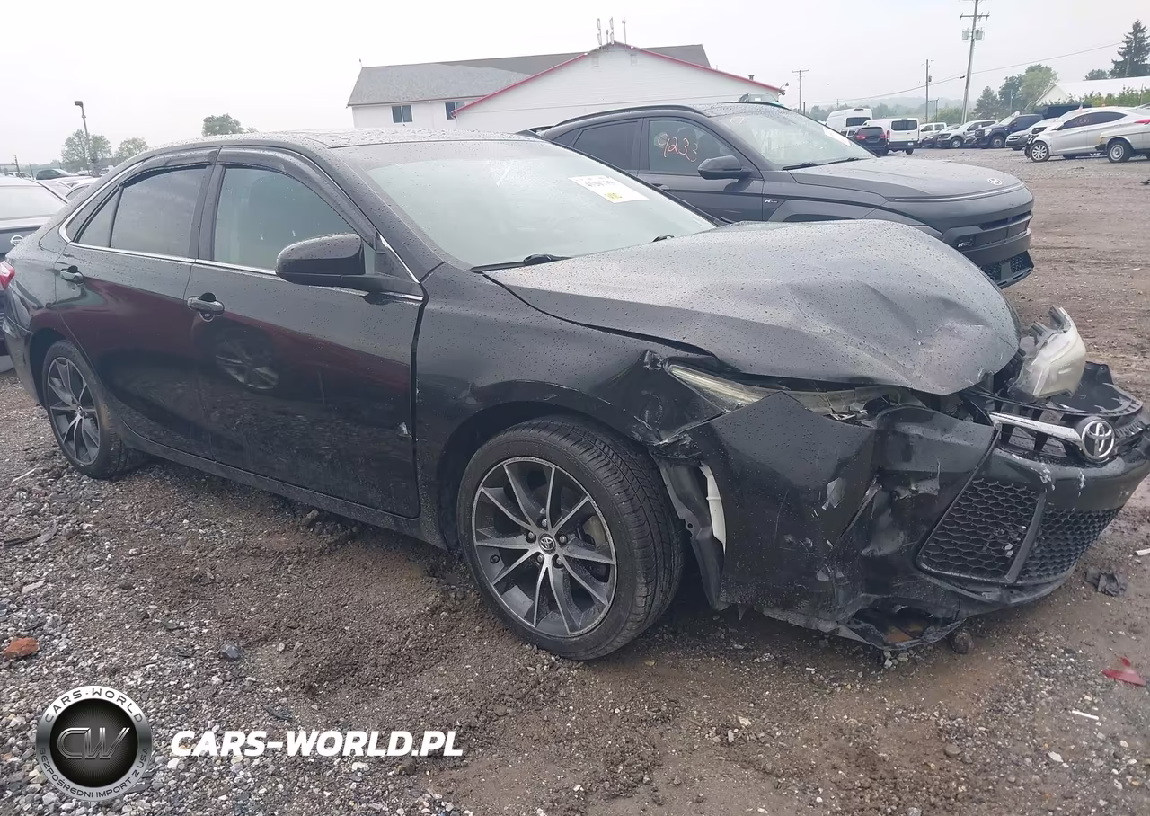 2016 Toyota Camry Xse – zdjęcie 1 z 16