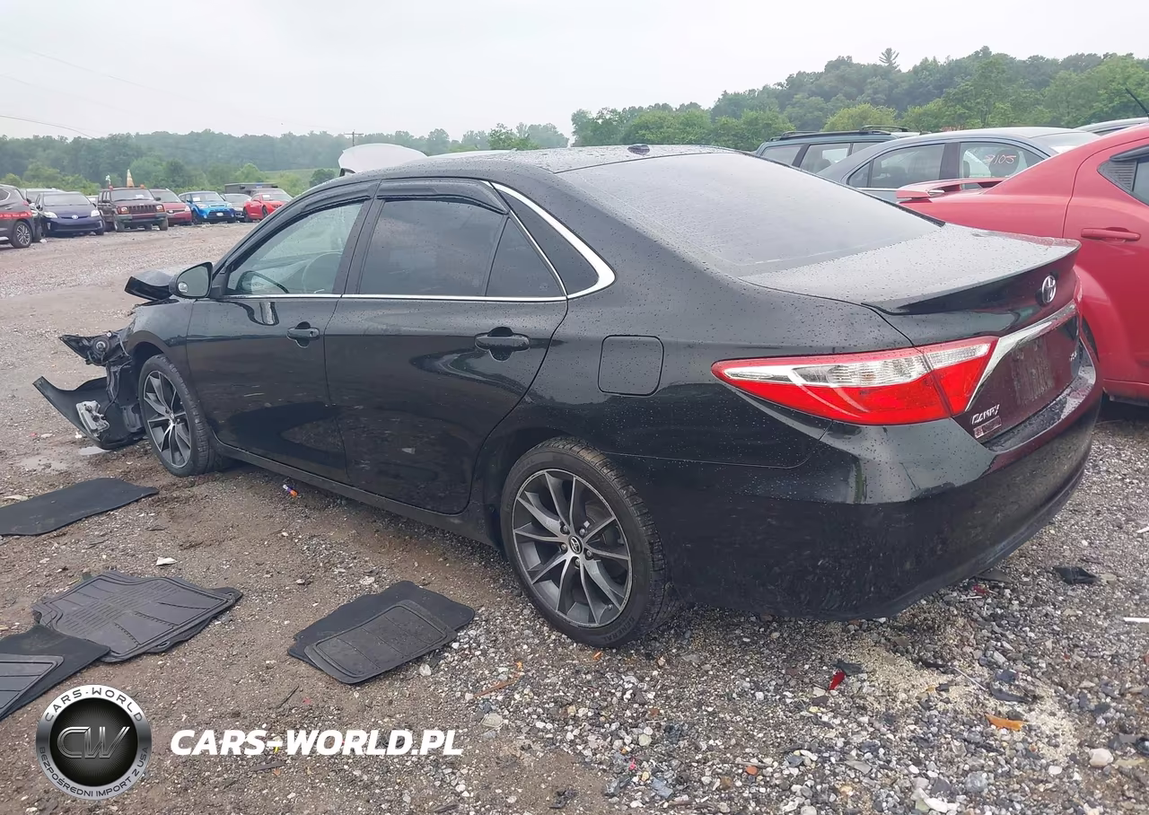 2016 Toyota Camry Xse VIN:4T1BF1FK2GU262249 - 3
