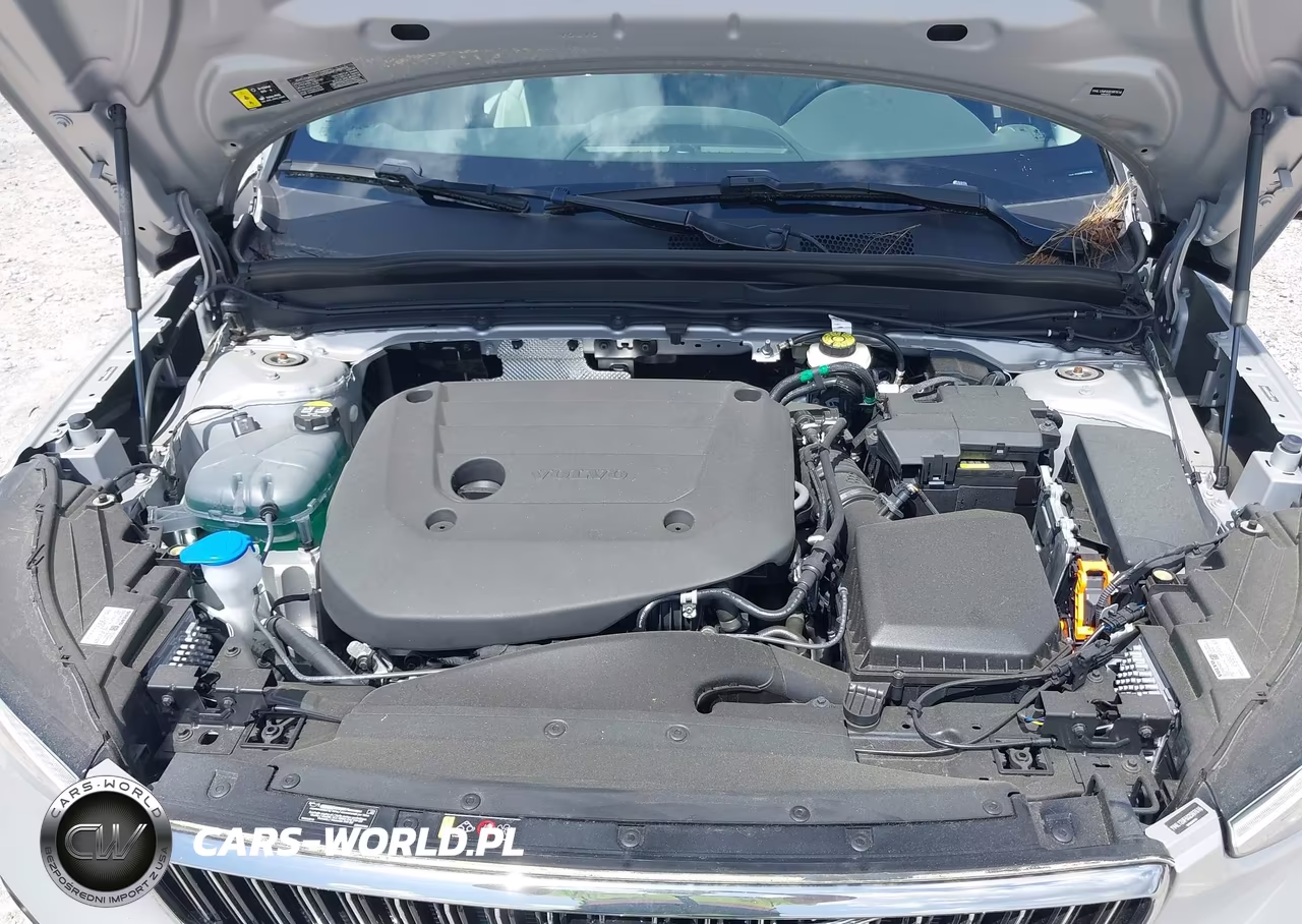 2025 Volvo Xc40 B5 Ultra Bright Theme VIN:YV4L12UF6S2597616 - 10